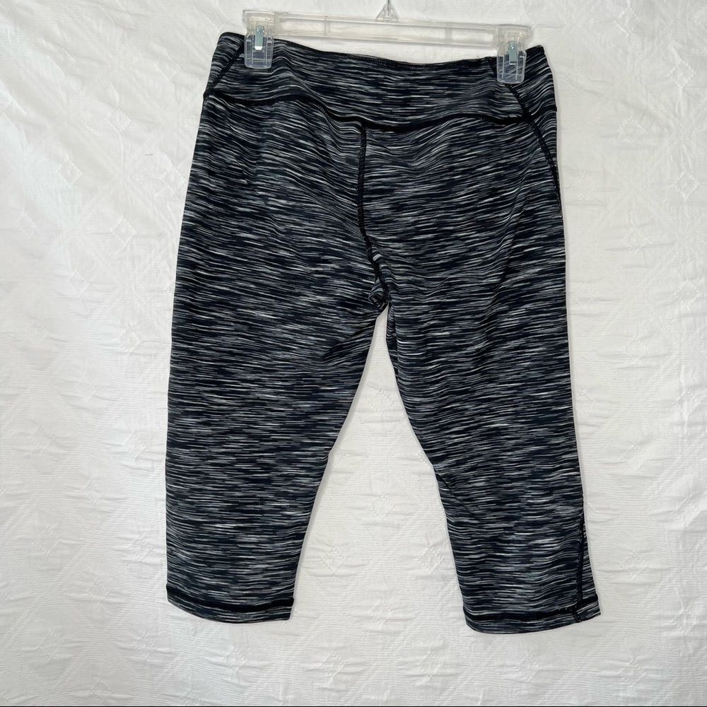 Zella womens black gray heathered striped capri
leggings - Picture 2 of 5